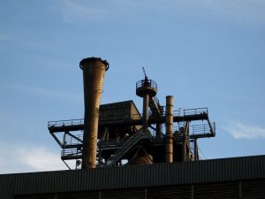Das ehemalige Hüttenwerk in Duisburg bzw. der Landschaftspark gehört zu den beliebten Ausflugszielen und touristischen Highlights im Ruhrgebiet bzw. am Niederrhein.